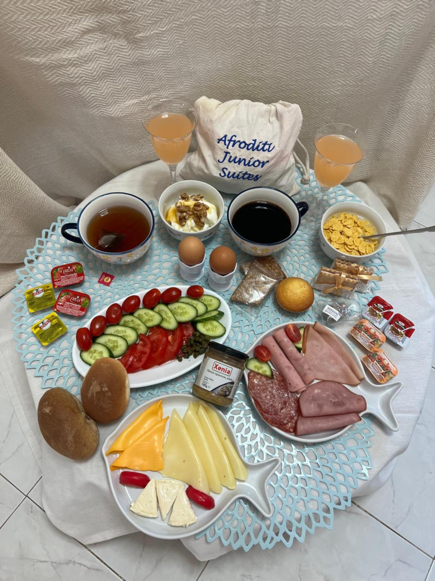Afroditi Junior Suites 阿彻奇洛斯 外观 照片